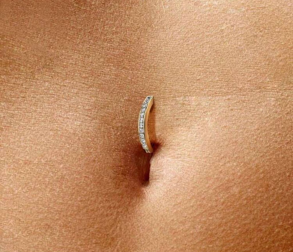 Piercing de acero inoxidable dorado
